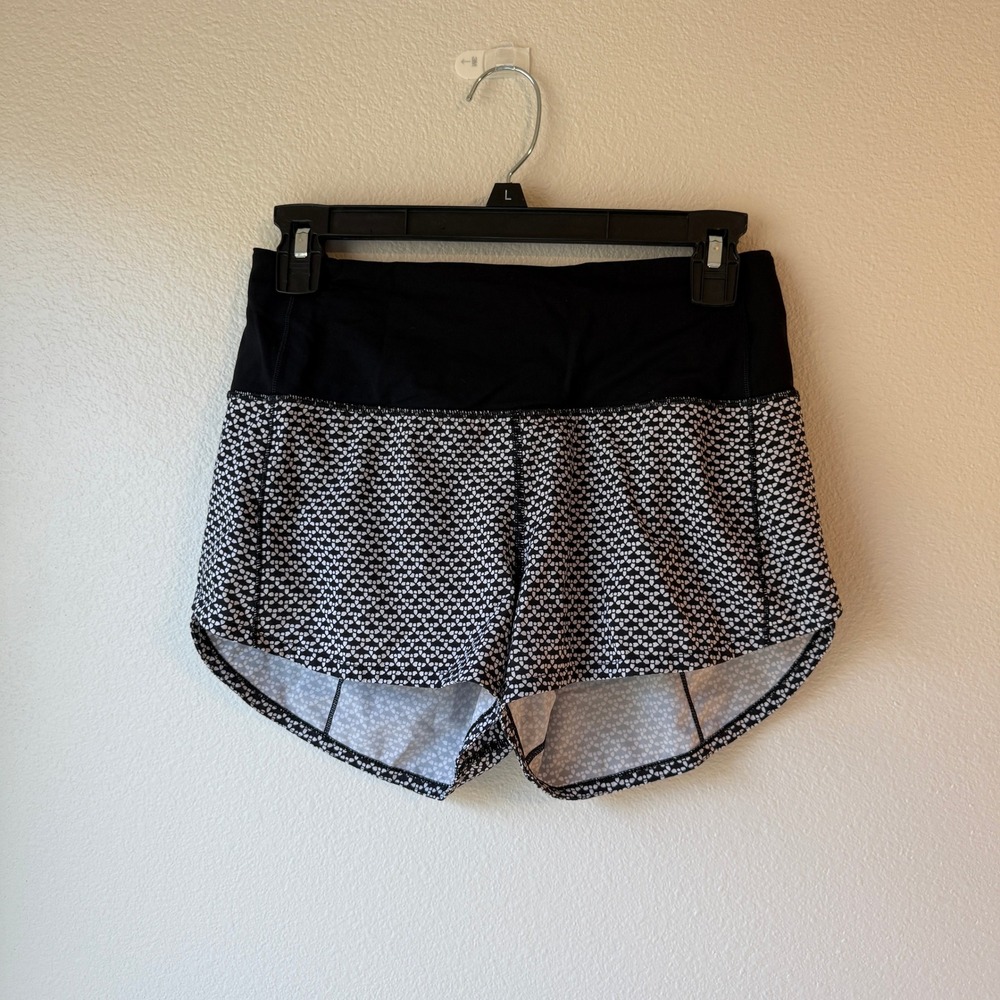 Lululemon speed-up Black & White Pattern Shorts Size 4